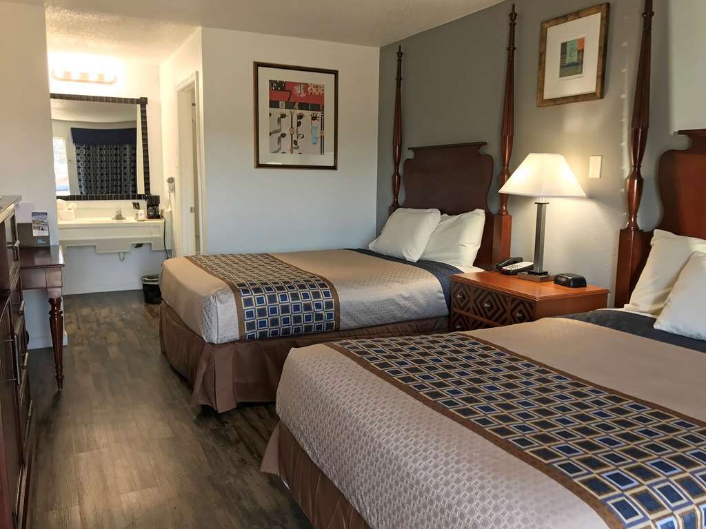 Americas Best Value Inn & Suites Расселлвилл Номер фото