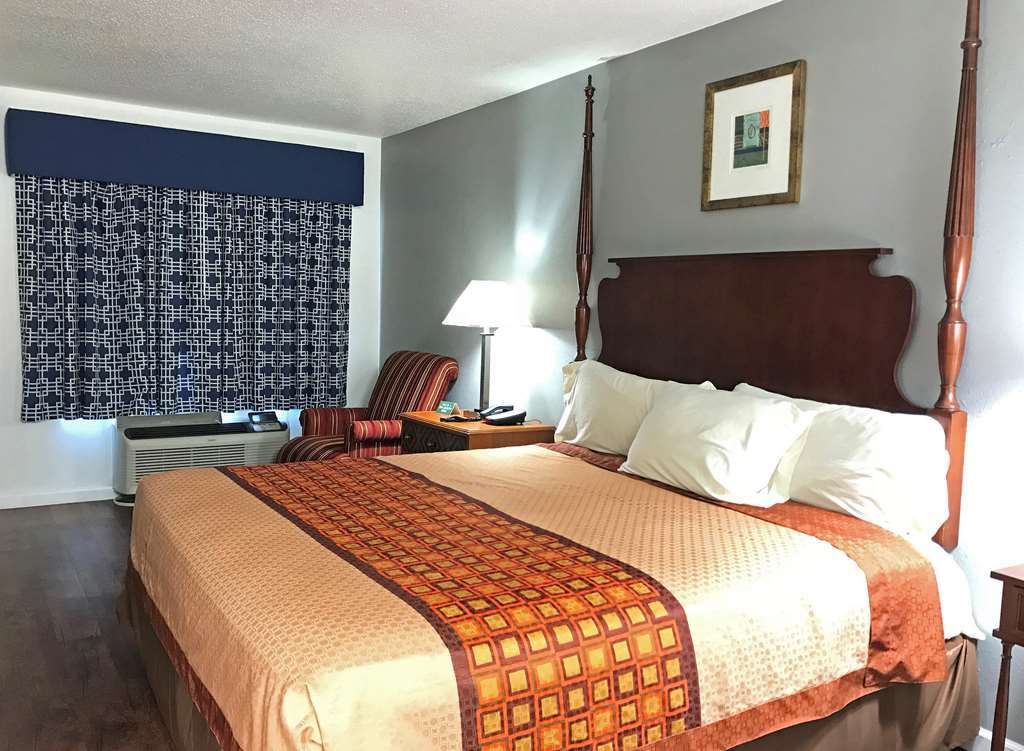 Americas Best Value Inn & Suites Расселлвилл Номер фото